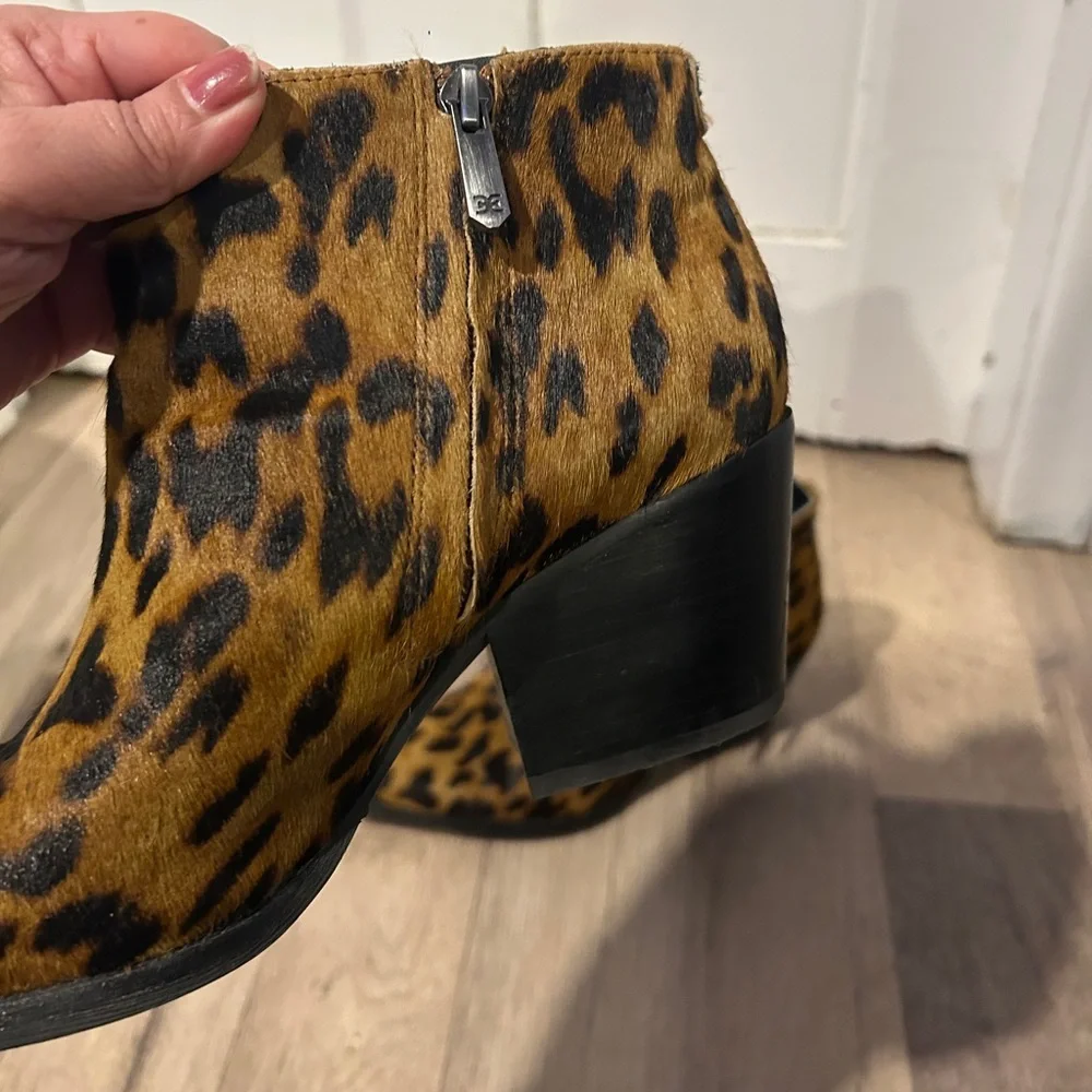 Sam Edelman Animal Print Ankle Western Boots Size 8 - Picture 2 of 9
